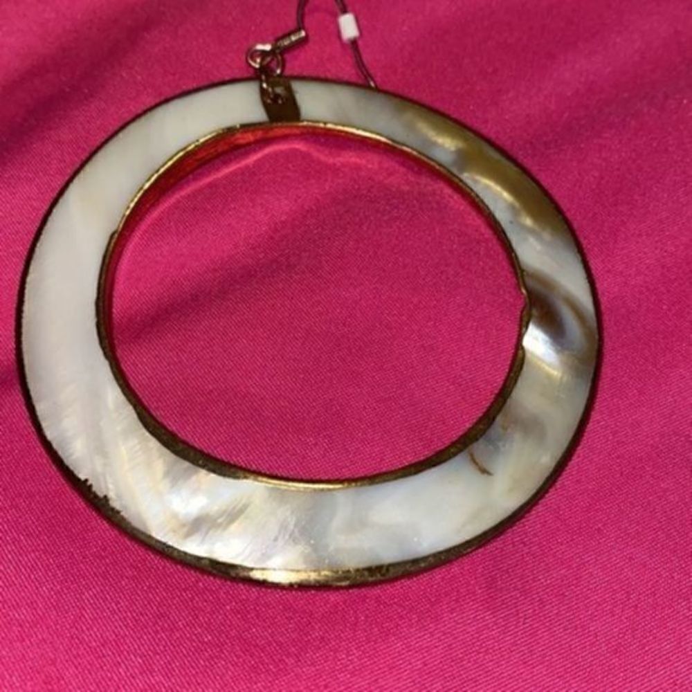 Earrings - Picture 4 of 4